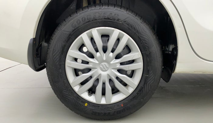 2018 Maruti Dzire VDI, Diesel, Manual, 31,892 km, Right Rear Wheel