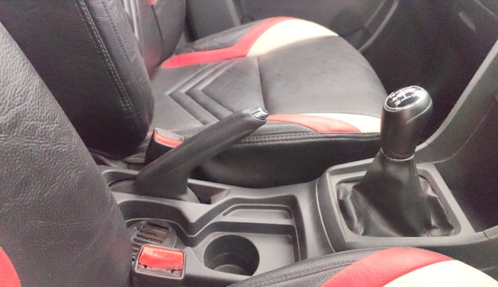 2017 Maruti Vitara Brezza VDI (O), Diesel, Manual, 79,525 km, Gear Lever