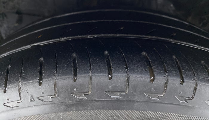 2017 Honda City VX CVT PETROL, Petrol, Automatic, 75,008 km, Left Front Tyre Tread