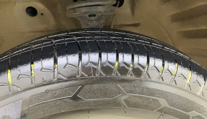 2018 Maruti Wagon R 1.0 LXI CNG, CNG, Manual, 62,534 km, Left Front Tyre Tread