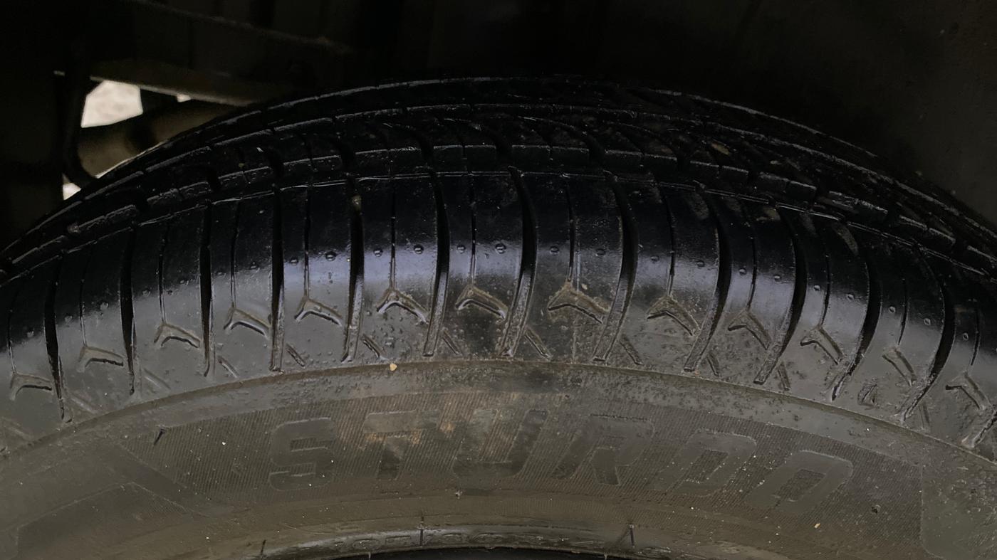 2017 Maruti Swift VXI, Petrol, Manual, 57,688 km, Right Rear Tyre Tread