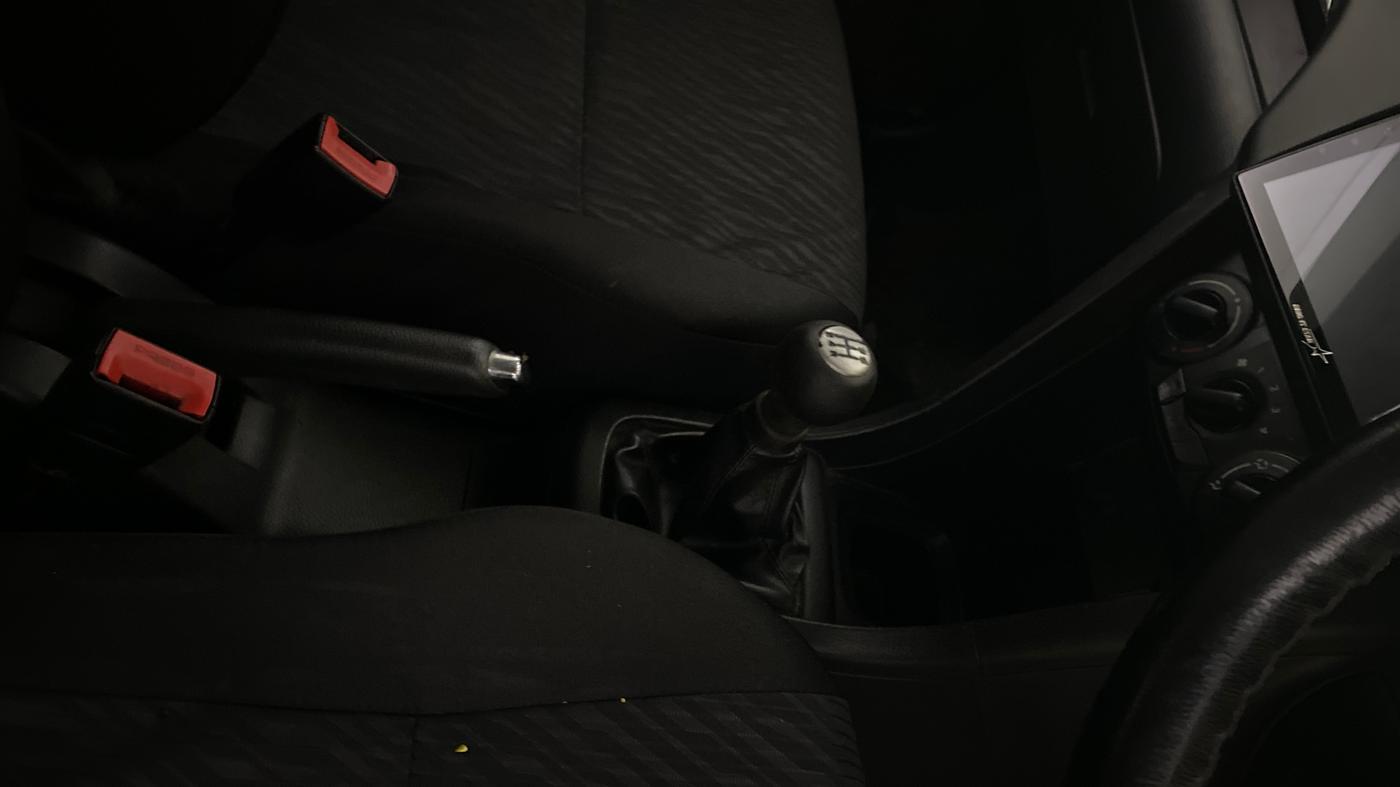 2017 Maruti Swift VXI, Petrol, Manual, 57,688 km, Gear Lever