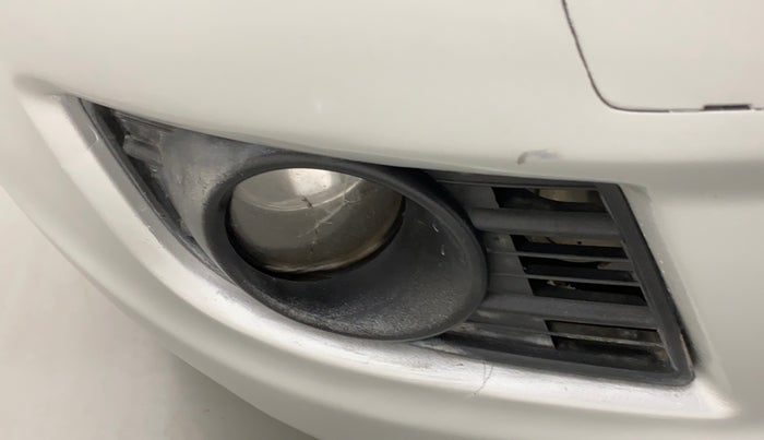 2011 Maruti Swift VXI, Petrol, Manual, 1,08,324 km, Right fog light - Not working