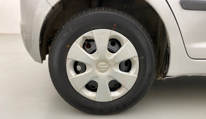 2011 Maruti Swift VXI, Petrol, Manual, 1,08,324 km, Right Rear Wheel