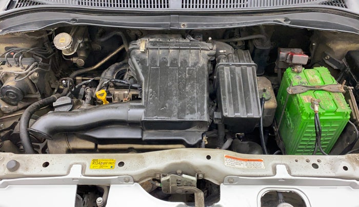 2011 Maruti Swift VXI, Petrol, Manual, 1,08,324 km, Open Bonet