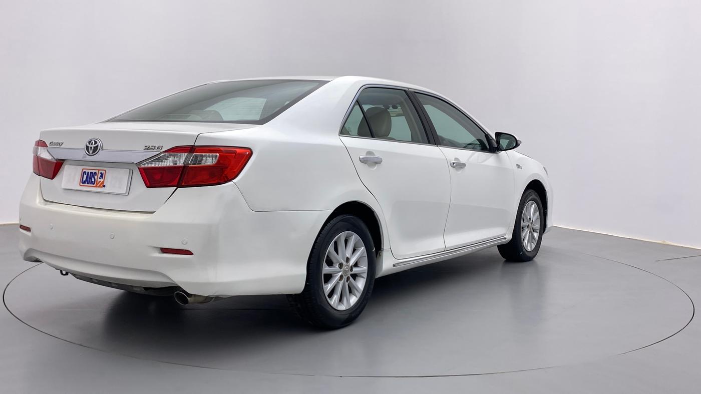 2012 Toyota Camry 2.5 AT, Petrol, Automatic, 1,50,439 km, Right Back Diagonal