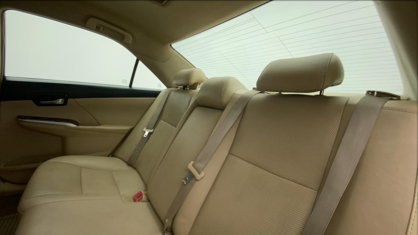 2012 Toyota Camry 2.5 AT, Petrol, Automatic, 1,50,439 km, Right Side Rear Door Cabin