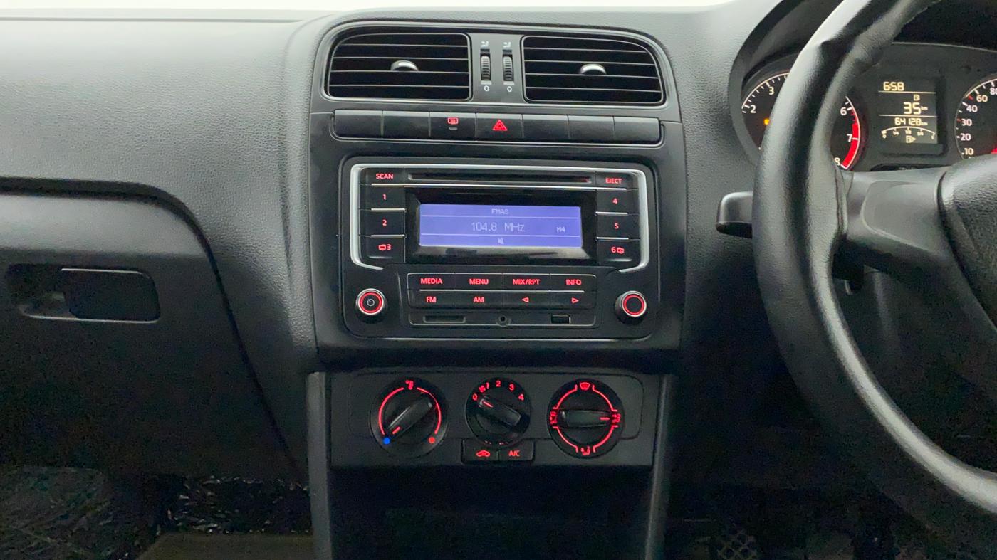 2015 Volkswagen Polo COMFORTLINE 1.2L PETROL, Petrol, Manual, 64,487 km, Air Conditioner