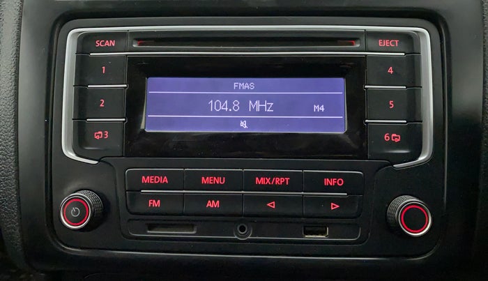 2015 Volkswagen Polo COMFORTLINE 1.2L PETROL, Petrol, Manual, 64,487 km, Infotainment System