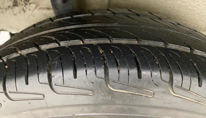 2019 Maruti New Wagon-R VXI (O) 1.0, Petrol, Manual, 74,047 km, Right Rear Tyre Tread