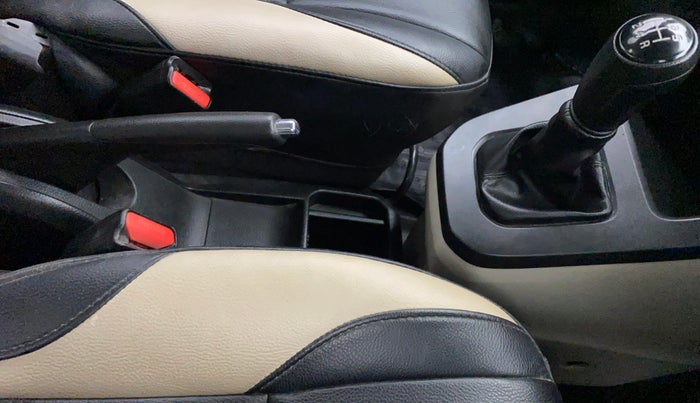 2019 Maruti New Wagon-R VXI (O) 1.0, Petrol, Manual, 74,047 km, Gear Lever