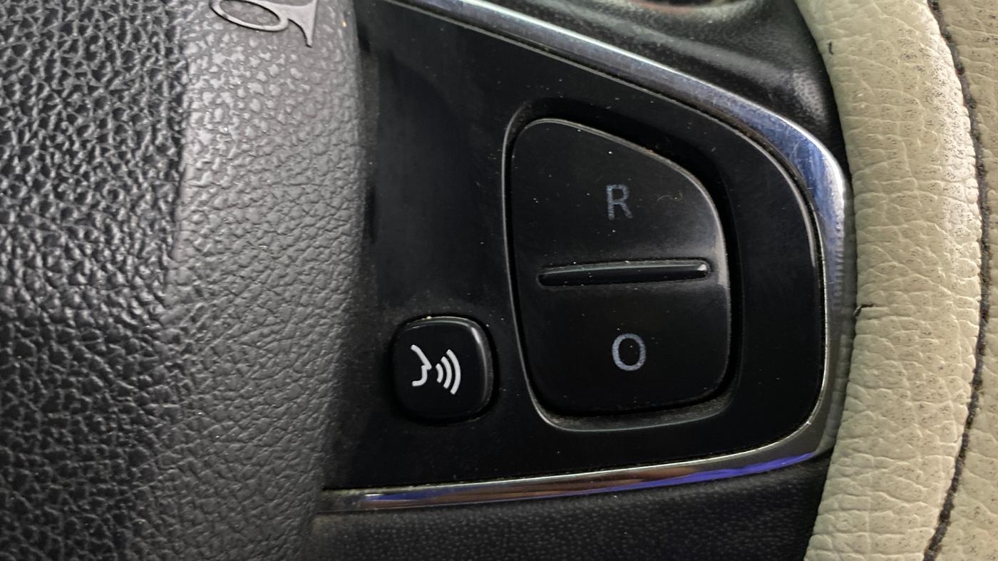 2018 Renault Captur RXT PETROL, Petrol, Manual, 1,46,833 km, Adaptive Cruise Control