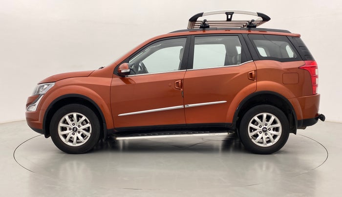 2017 Mahindra XUV500 W10, Diesel, Manual, 50,079 km, Left Side