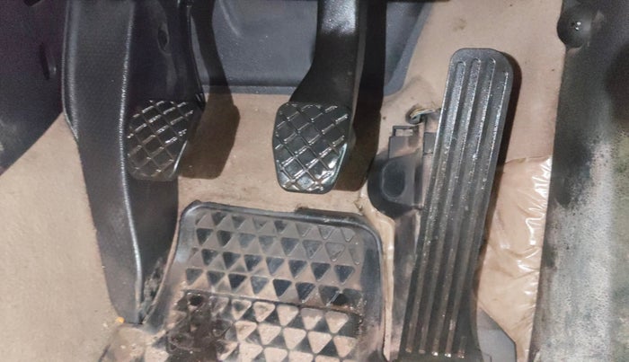 2014 Volkswagen Jetta COMFORTLINE TSI, Petrol, Manual, 1,11,587 km, Pedals