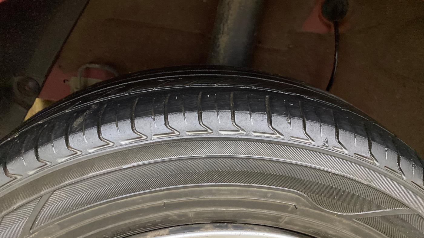 2015 Hyundai Xcent S 1.2, Petrol, Manual, 45,959 km, Right Rear Tyre Tread