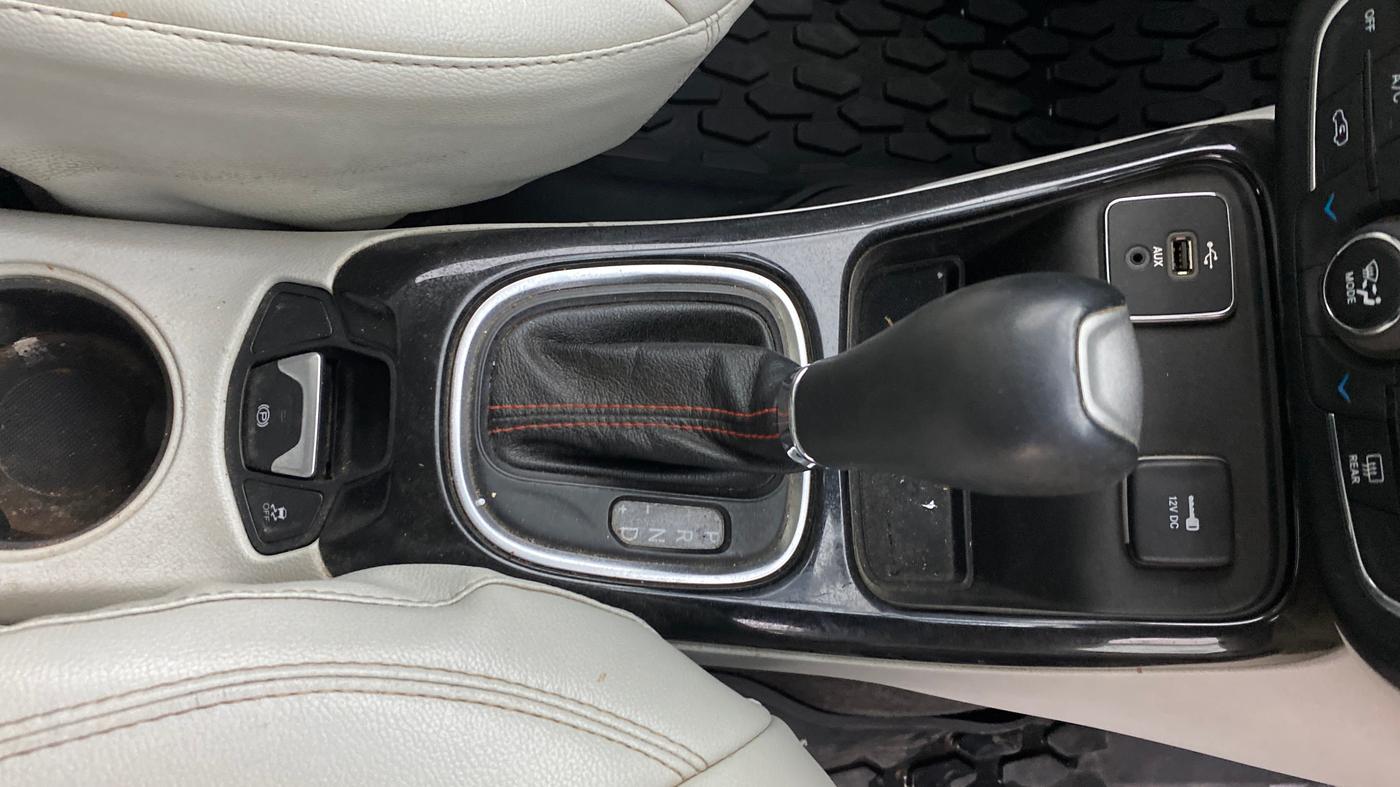 2018 Jeep Compass LIMITED 1.4 PETROL AT, Petrol, Automatic, 76,797 km, Gear Lever