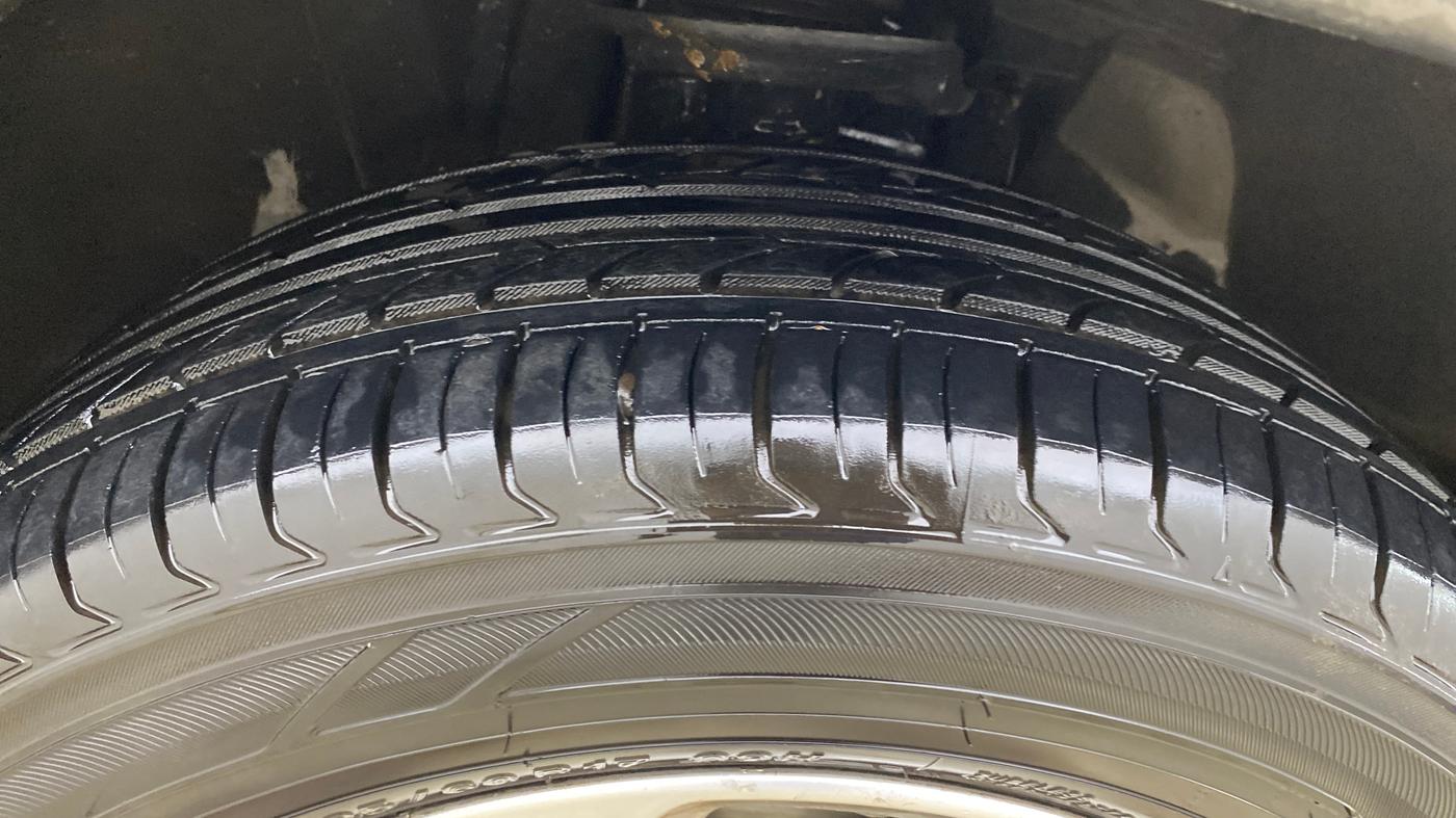 2018 Jeep Compass LIMITED 1.4 PETROL AT, Petrol, Automatic, 76,797 km, Right Front Tyre Tread