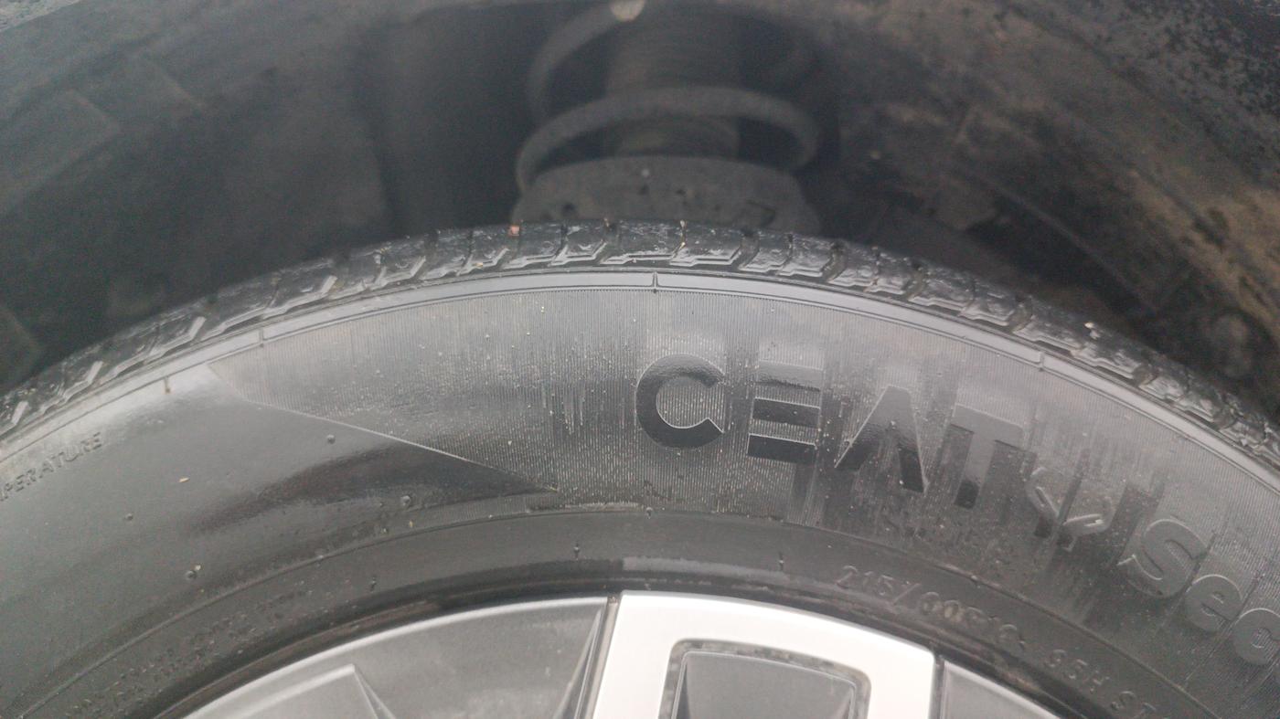 2024 Hyundai VENUE S (O) 1.0 Turbo Petrol DCT, Petrol, Automatic, 21,289 km, Left Front Tyre Tread