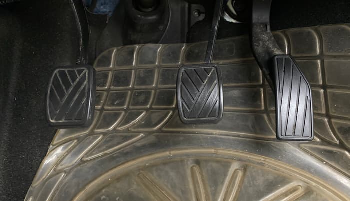 2019 Maruti IGNIS ZETA 1.2, Petrol, Manual, 15,318 km, Pedals