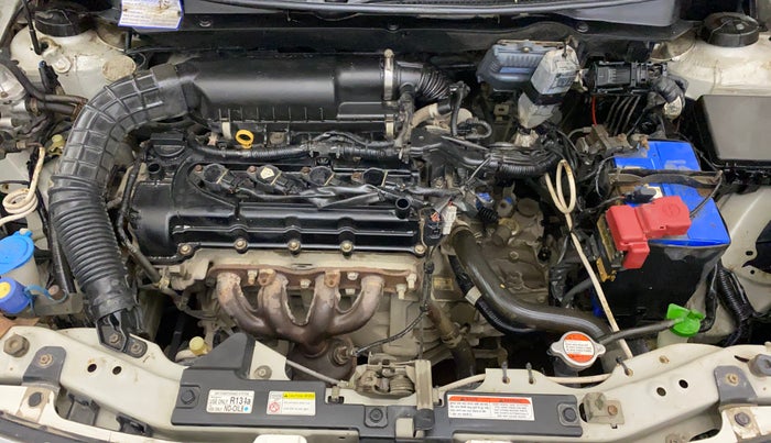 2018 Maruti Swift VXI, CNG, Manual, 45,340 km, Engine View