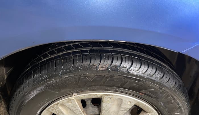 2013 Honda Amaze 1.2L I-VTEC S, Petrol, Manual, 20,087 km, Right Front Tyre Tread