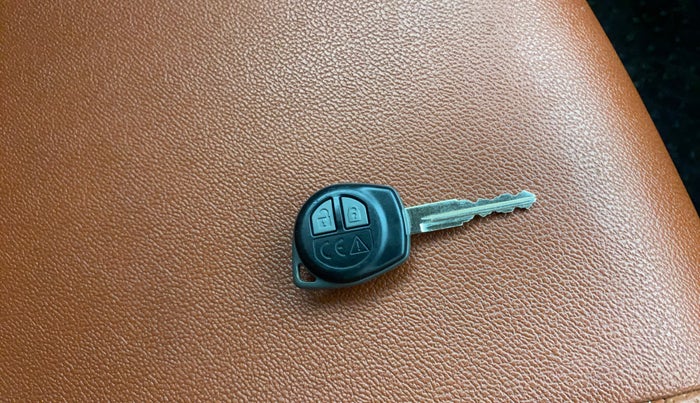 2019 Maruti Swift VXI, Petrol, Manual, 78,389 km, Key Close Up