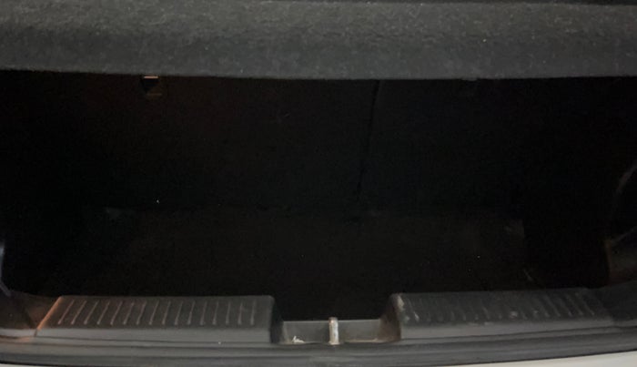 2022 Toyota Glanza G, Petrol, Manual, 40,969 km, Boot Inside