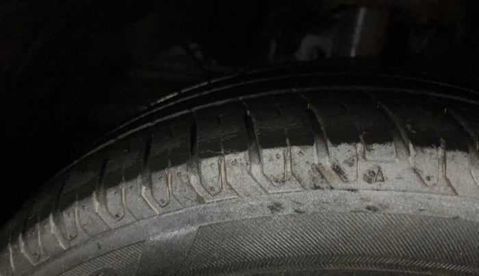 2022 Toyota Glanza G, Petrol, Manual, 40,969 km, Left Front Tyre Tread