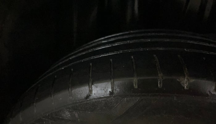 2022 Toyota Glanza G, Petrol, Manual, 40,969 km, Right Rear Tyre Tread