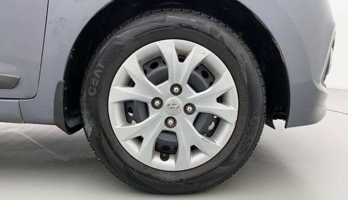 2016 Hyundai Grand i10 SPORTZ 1.2 KAPPA VTVT, Petrol, Manual, 56,289 km, Right Front Wheel