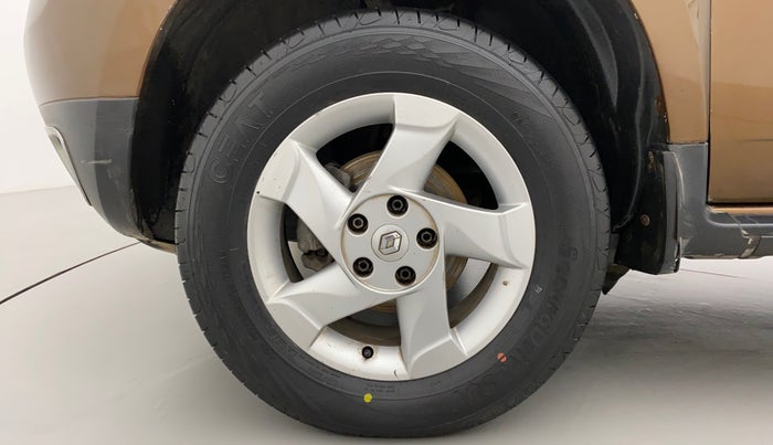 2013 Renault Duster 85 PS RXL DIESEL (OPT), Diesel, Manual, 83,708 km, Left Front Wheel