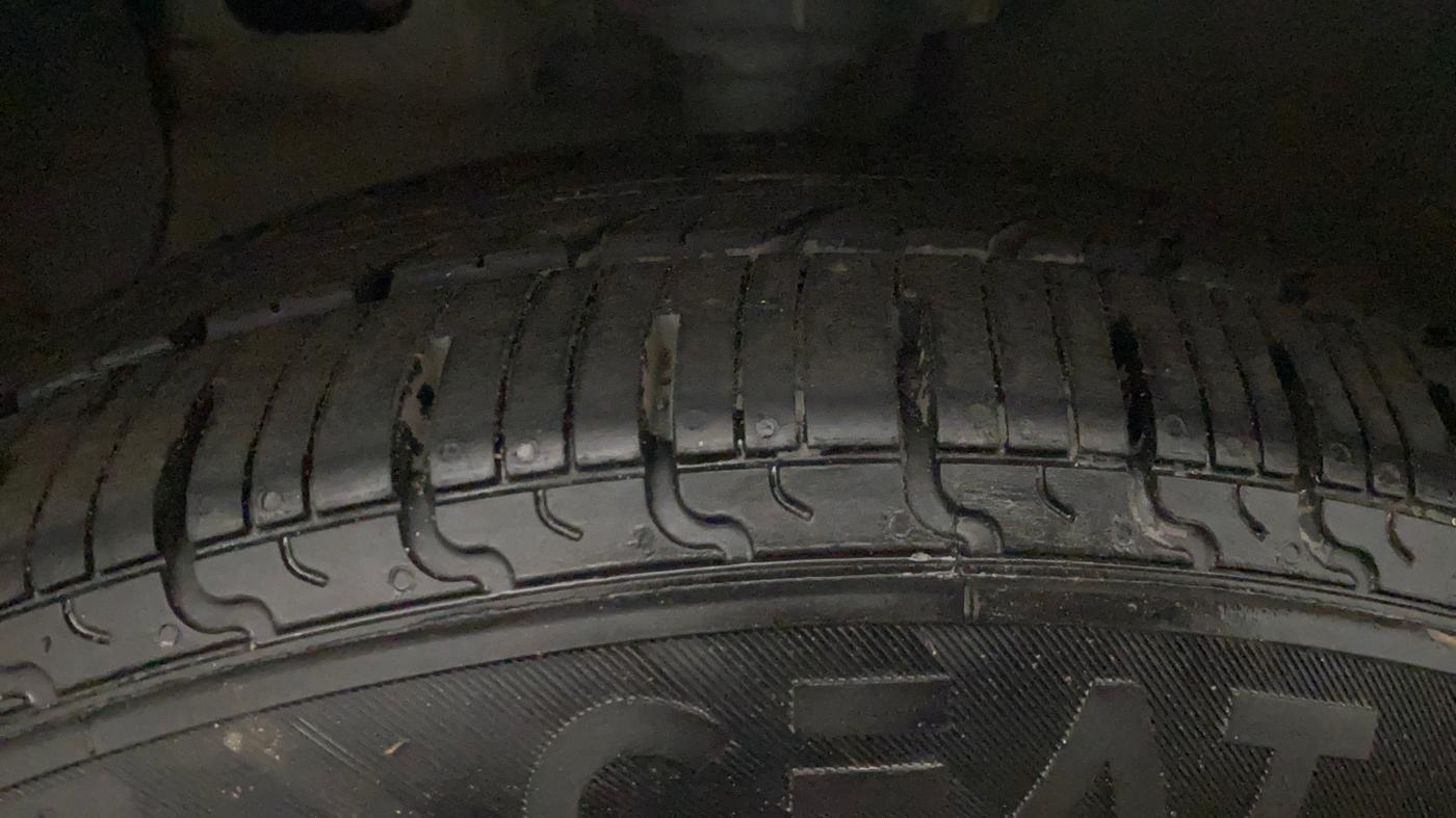 2021 Hyundai XCENT PRIME 	T+ CNG, CNG, Manual, 65,561 km, Left Front Tyre Tread