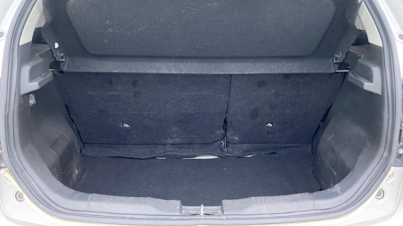 2018 Maruti IGNIS ALPHA 1.2 K12, Petrol, Manual, 38,413 km, Boot Inside