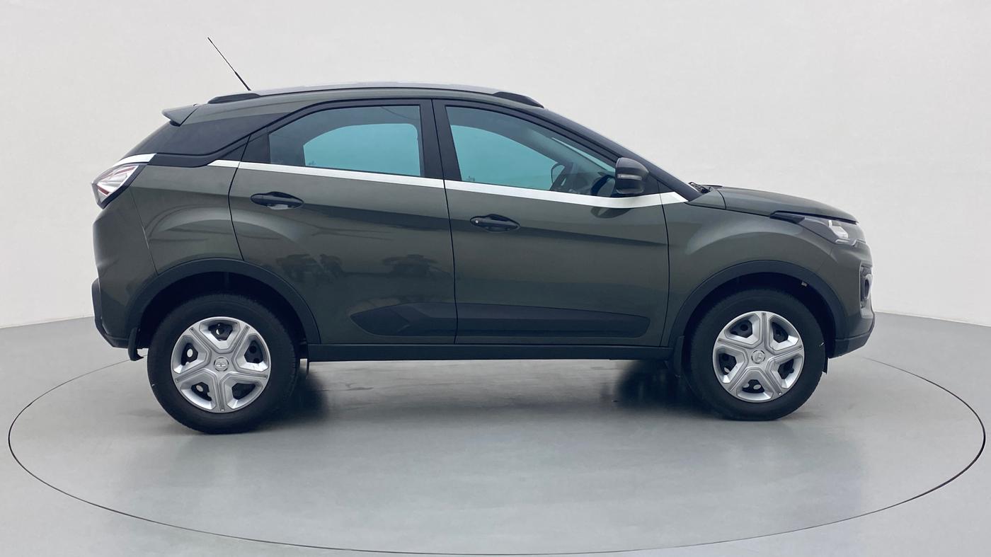 2021 Tata NEXON XMA 1.5, Diesel, Automatic, 36,641 km, Right Side View