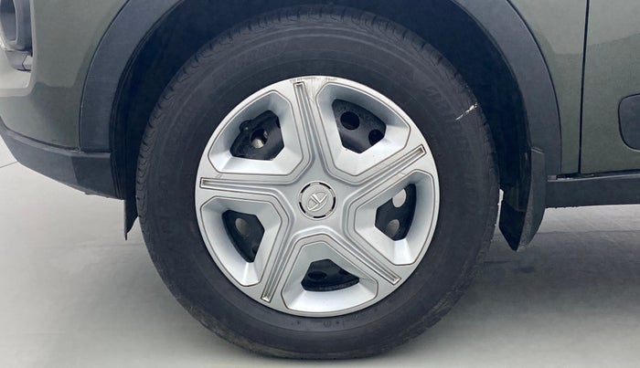2021 Tata NEXON XMA 1.5, Diesel, Automatic, 36,641 km, Left Front Wheel