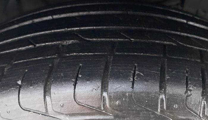 2021 Tata NEXON XMA 1.5, Diesel, Automatic, 36,641 km, Right Front Tyre Tread