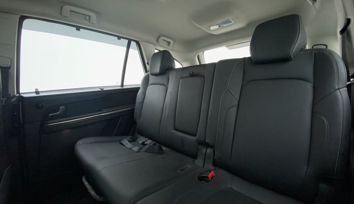 2018 Tata Hexa Varicor 400 XTA, Diesel, Automatic, 65,544 km, Right Side Rear Door Cabin