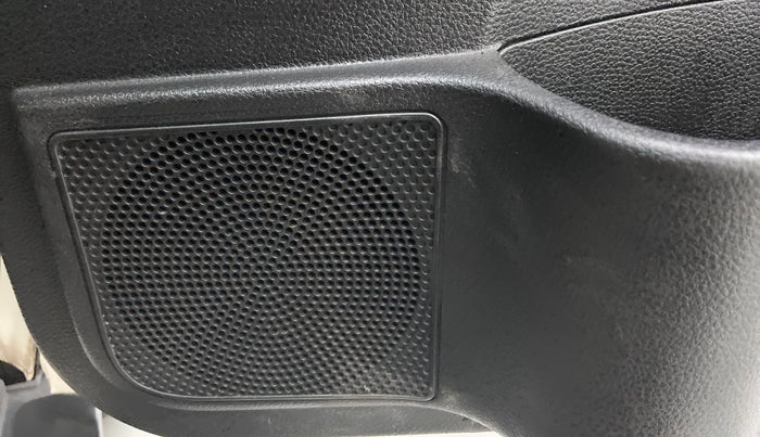 2018 Tata Hexa Varicor 400 XTA, Diesel, Automatic, 65,544 km, Speaker