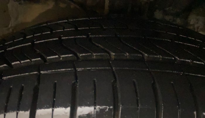 2017 Hyundai Creta SX PLUS 1.6 PETROL, Petrol, Manual, 72,022 km, Right Front Tyre Tread