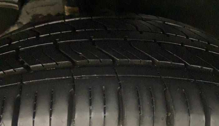 2017 Hyundai Creta SX PLUS 1.6 PETROL, Petrol, Manual, 72,022 km, Right Rear Tyre Tread