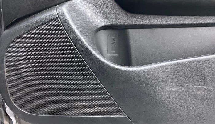2017 Maruti Swift VXI, Petrol, Manual, 52,572 km, Speaker