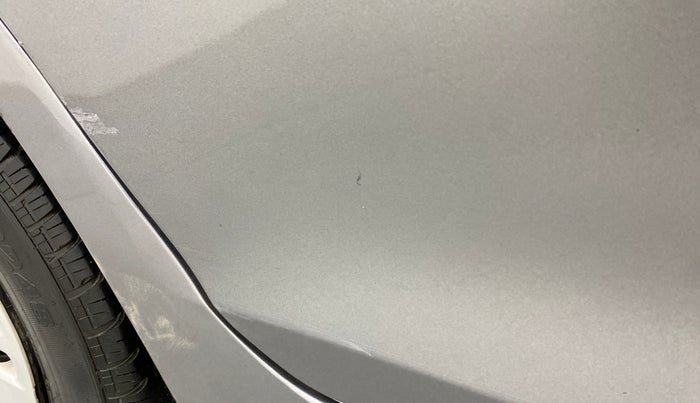 2017 Maruti Swift VXI, Petrol, Manual, 52,572 km, Right rear door - Minor scratches