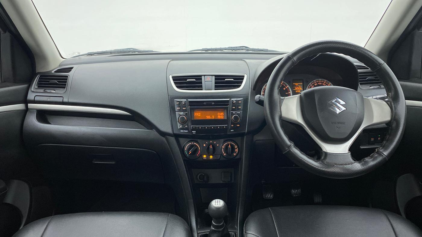 2017 Maruti Swift VXI, Petrol, Manual, 52,572 km, Dashboard