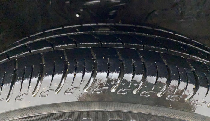 2020 Maruti S PRESSO VXI+, Petrol, Manual, 23,682 km, Right Front Tyre Tread
