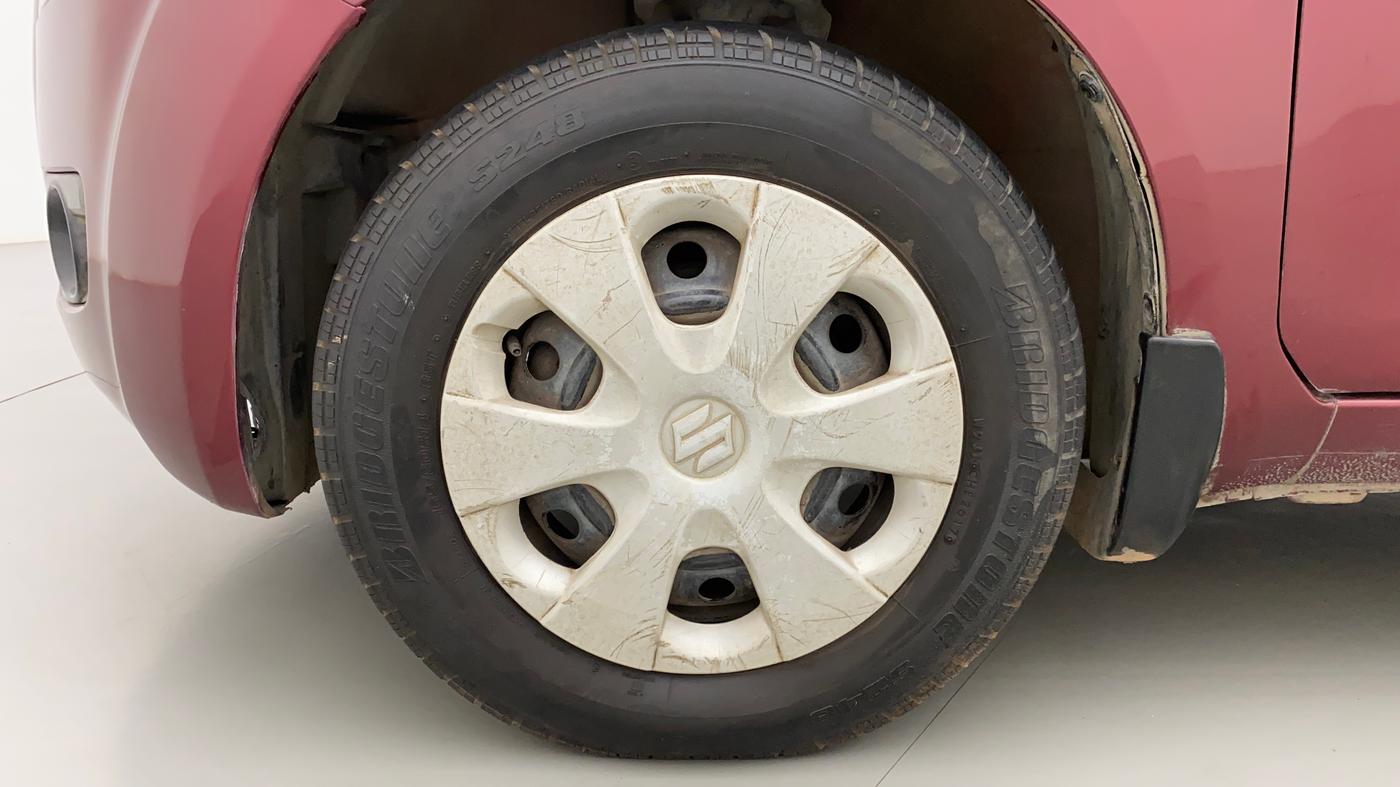 2011 Maruti Ritz VDI, Diesel, Manual, 1,24,712 km, Left Front Wheel