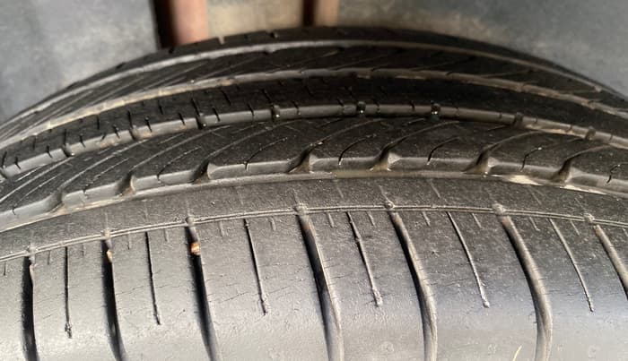 2019 MG HECTOR SMART 1.5 DCT PETROL, Petrol, Automatic, 23,190 km, Right Rear Tyre Tread