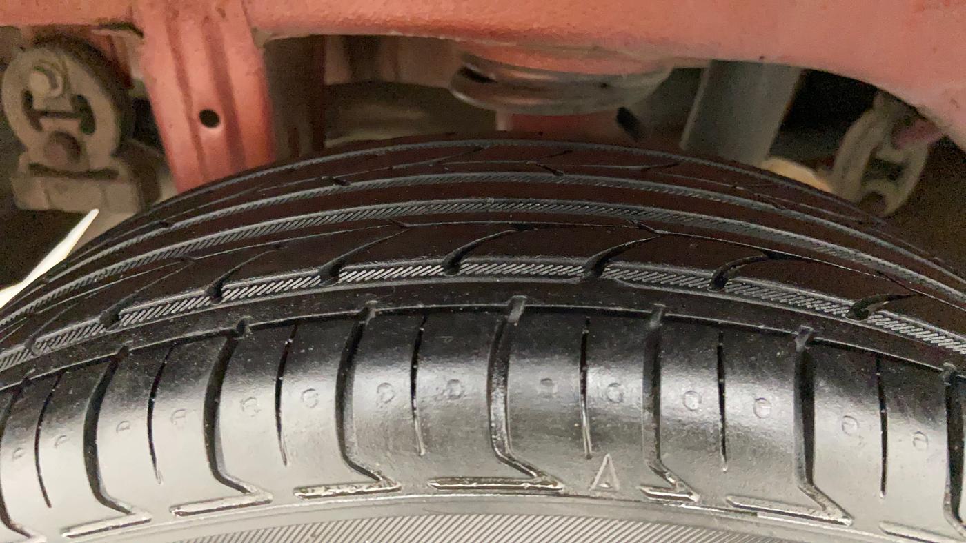 2013 Maruti Alto K10 VXI, Petrol, Manual, 32,615 km, Right Rear Tyre Tread