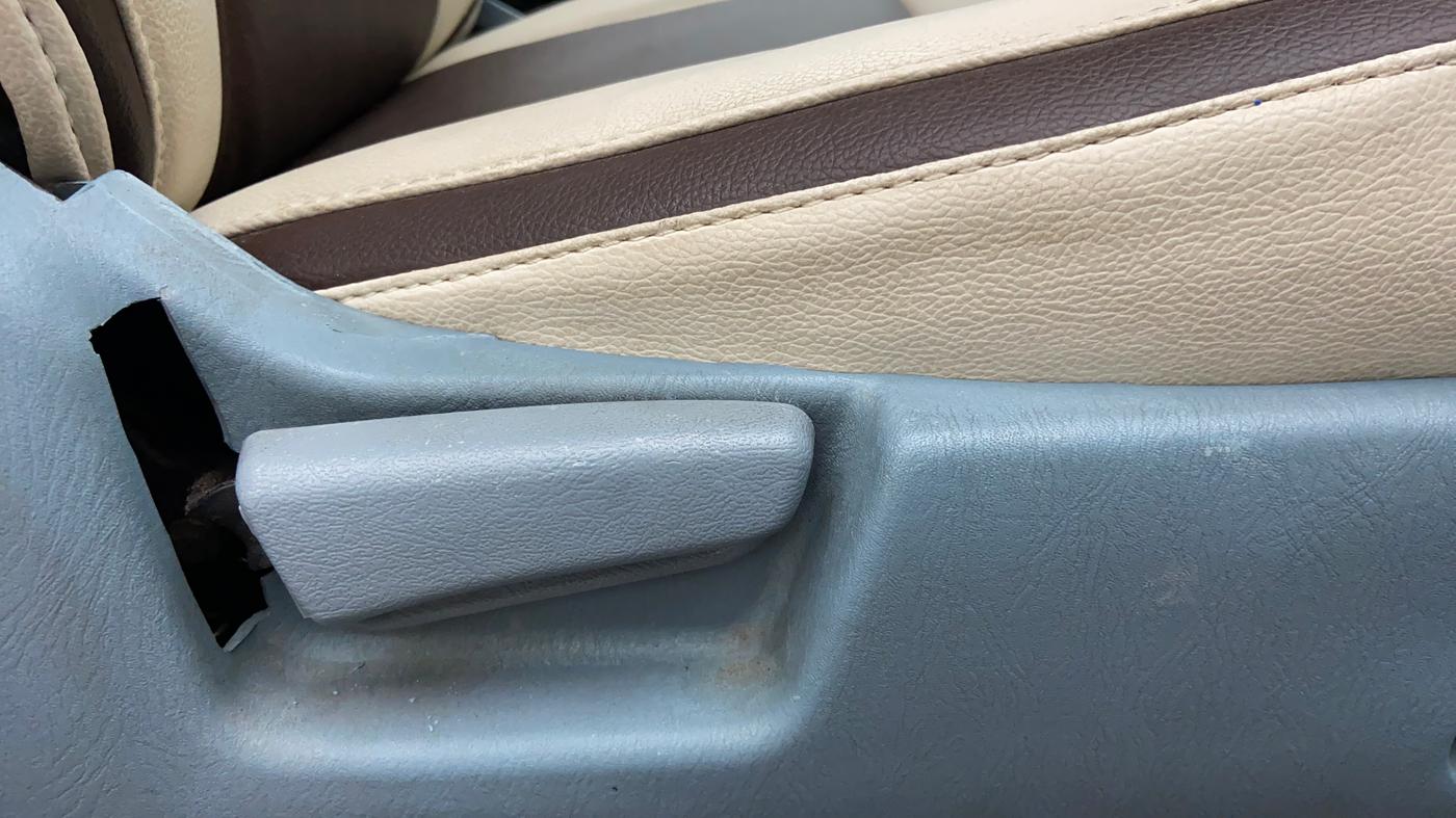2013 Maruti Alto K10 VXI, Petrol, Manual, 32,615 km, Driver Side Adjustment Panel