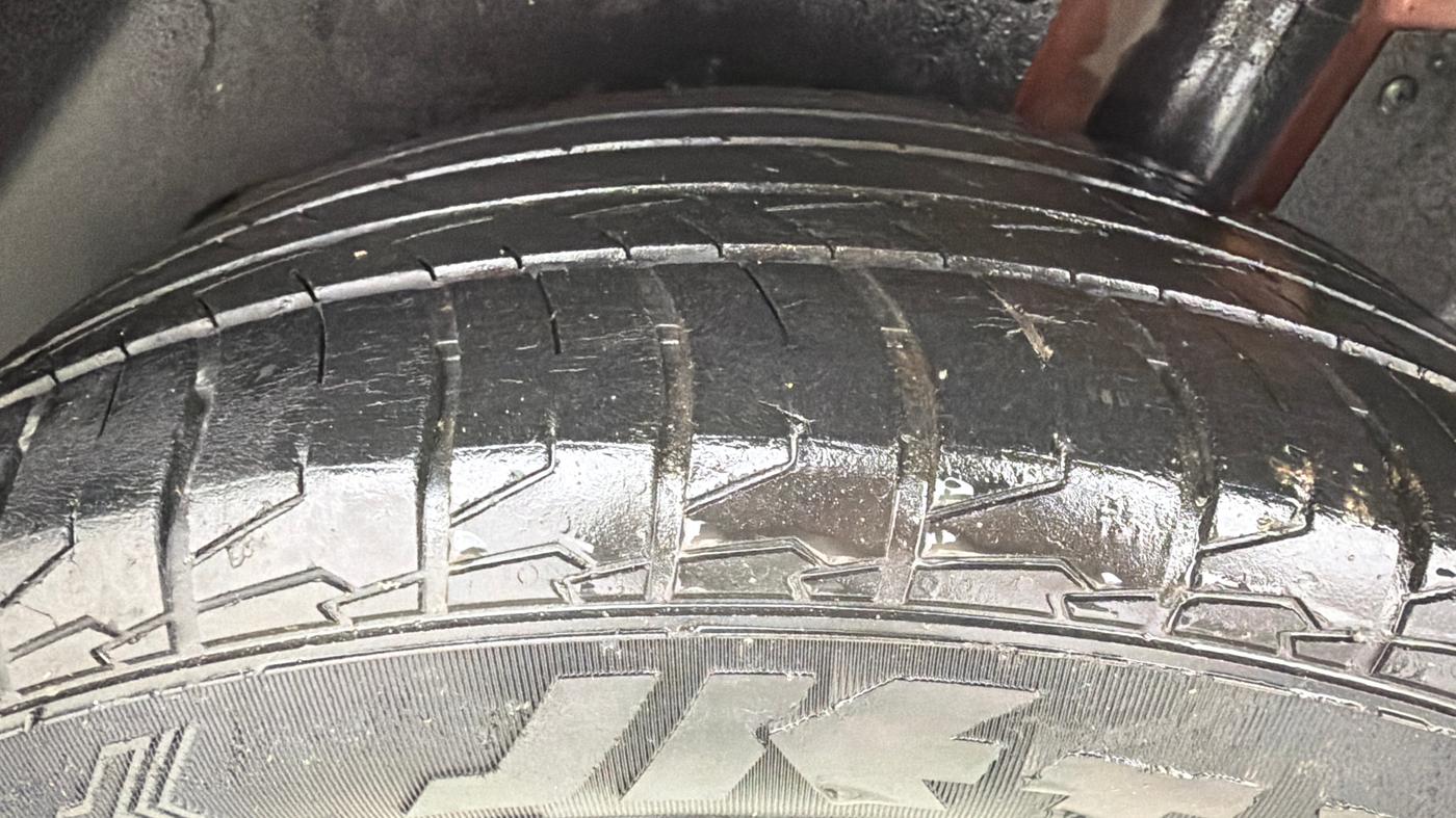 2020 MG HECTOR SHARP 1.5 DCT PETROL, Petrol, Automatic, 50,727 km, Left Rear Tyre Tread