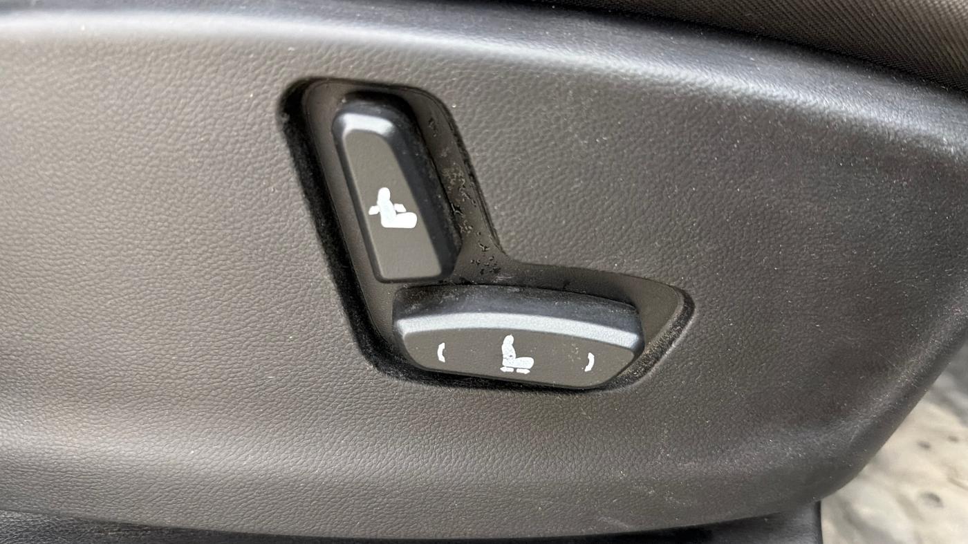 2020 MG HECTOR SHARP 1.5 DCT PETROL, Petrol, Automatic, 50,727 km, Driver Side Adjustment Panel